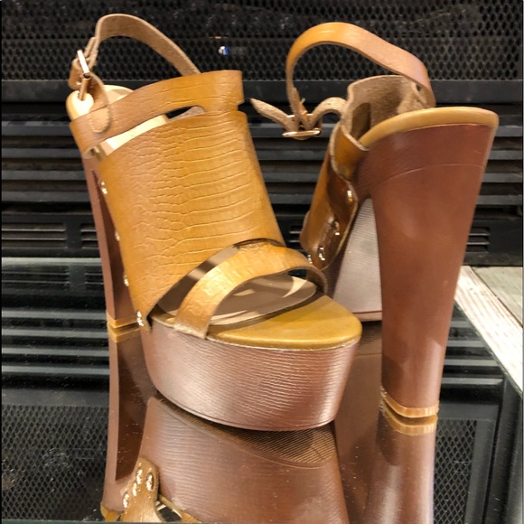 Shoe Dazzle Shoes - Fun heels